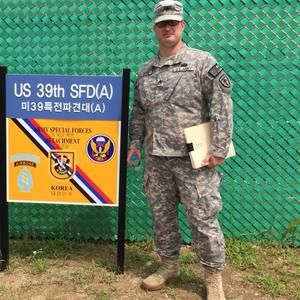 Meet your Posher, Ray-and andraé